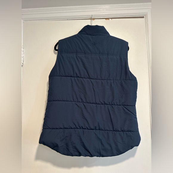 NWOT Legendary Whitetails Womens Sz:M Navy Blue Zip Up Toggle Button Puffer Vest - Picture 2 of 10